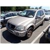 Image 1 : 2001 Mercedes-Benz ML320