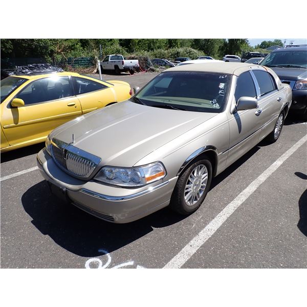 2007 Lincoln Town Car