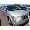 Image 2 : 2010 Chrysler Town and Country