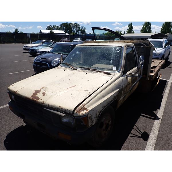 1987 Toyota Cab and Chassis