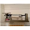 Image 1 : Triple balance beam scale model 700