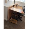 Image 2 : Desk and chair with clamp on lamp and cork board