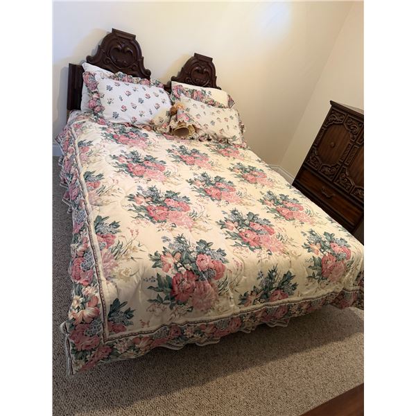 Headboard, footboard rails mattress in box spring queen, size