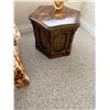 Image 3 : Coffee Table and two end tables