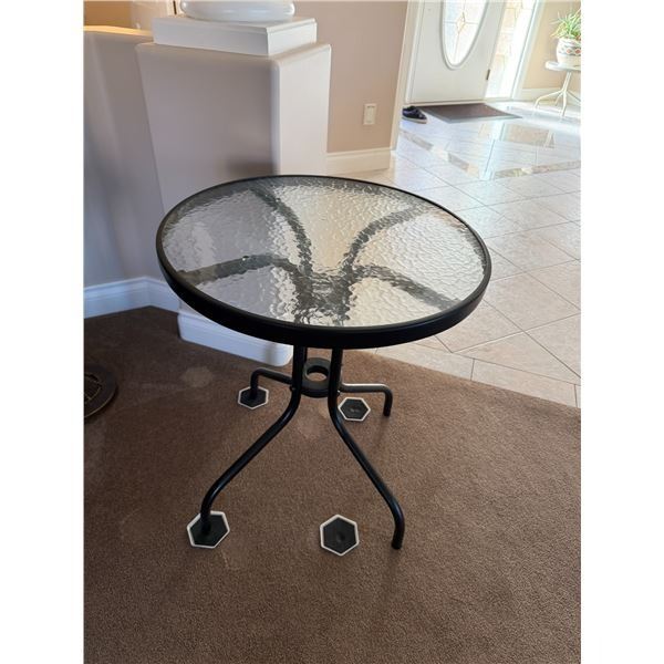 Side table 23 1/2 inches round 28 inches tall