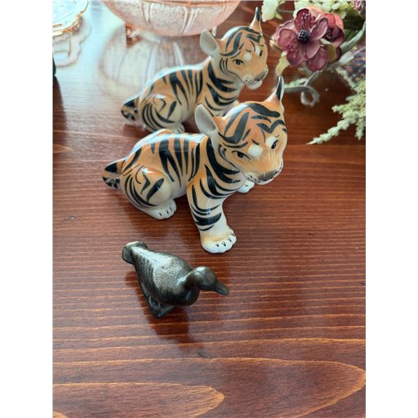 Duck and tigers H