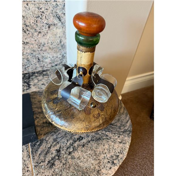 Decanter set