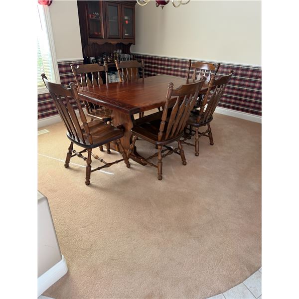 Solid wood table with six chairs comes with two leaves table measures 69 1/2" x 40" each leaf measur