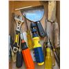 Image 2 : Glues, hammers, hand, tools, greaser