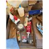 Image 4 : Glues, hammers, hand, tools, greaser