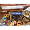 Image 1 : Miscellaneous garage items and knives