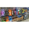 Image 3 : LARGE LOT OF ASSORTED CHIPS INCLUDES COMPLIMENTS