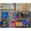 Image 2 : LARGE LOT OF ASSORTED COOKIES AND PASTRIES