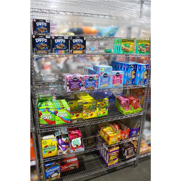 LARGE LOT OF SCHOOL SNACKS INCLUDES QUAKER DIPS