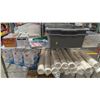 Image 3 : LARGE LOT OF MISCELLEOUS INCLUDES CLOROX, ICING