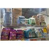 Image 2 : MASSIVE LOT OF ASSORTED CAT AND DOG FOOD + LITTER