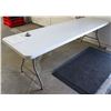 Image 1 : 10' FOLDING TABLE