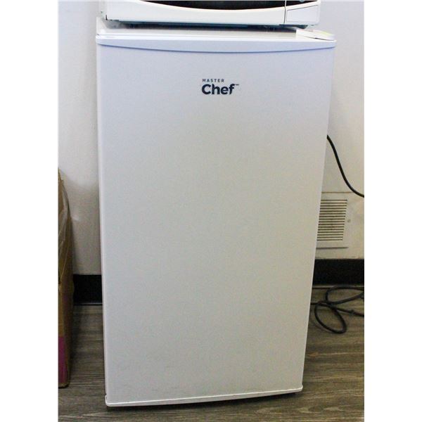 MASTERCHEF BAR FRIDGE