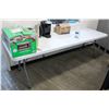 Image 1 : 10FT FOLDING TABLE WITH BREAKROOM APPLIANCES
