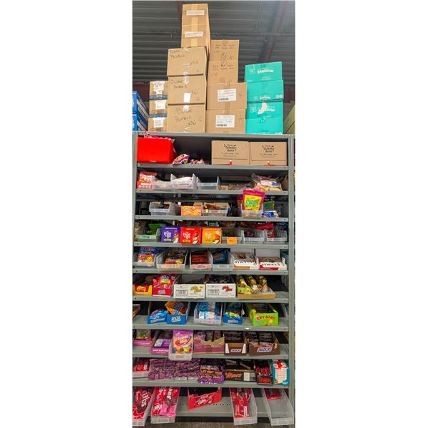 LARGE LOT OF CANDIES, CHOCOLATES AND FRUIT SNACKS