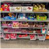Image 4 : LARGE LOT OF CANDIES, CHOCOLATES AND FRUIT SNACKS