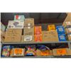 Image 2 : LARGE LOT OF CANDIES AND GUM INCLUDES SQUASHIES