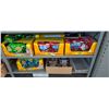 Image 4 : LARGE LOT OF CRACKERS, CHOCOLATE PRETZELS AND MORE