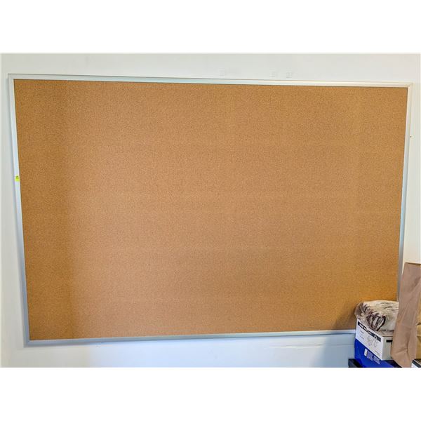 WALL MOUNTED CORK BOARD