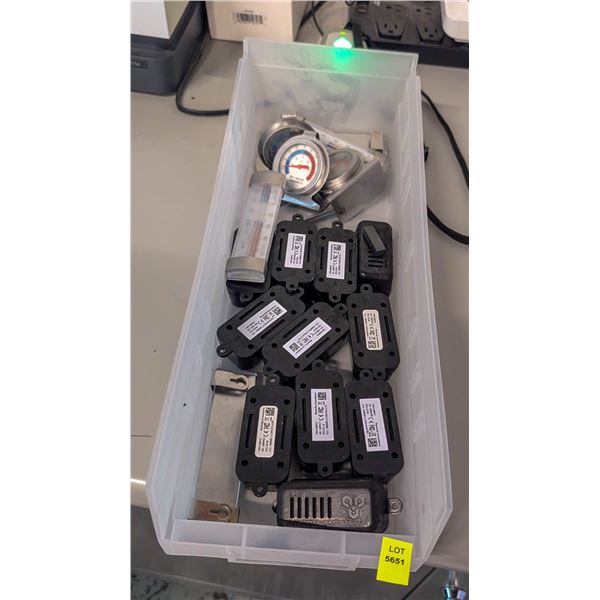 LOT OF THERMOMETERS AND COOLER TEMPERATURE SENSORS