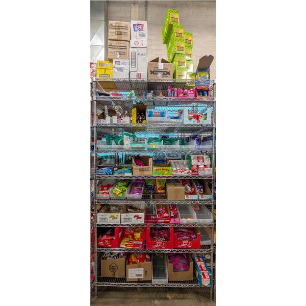 LARGE LOT OF CANDY INCLUDES ROCKETS, PUSH POP