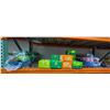 Image 1 : LARGE LOT OF POP INCLUDES SCHEWEPPES, 7UP,