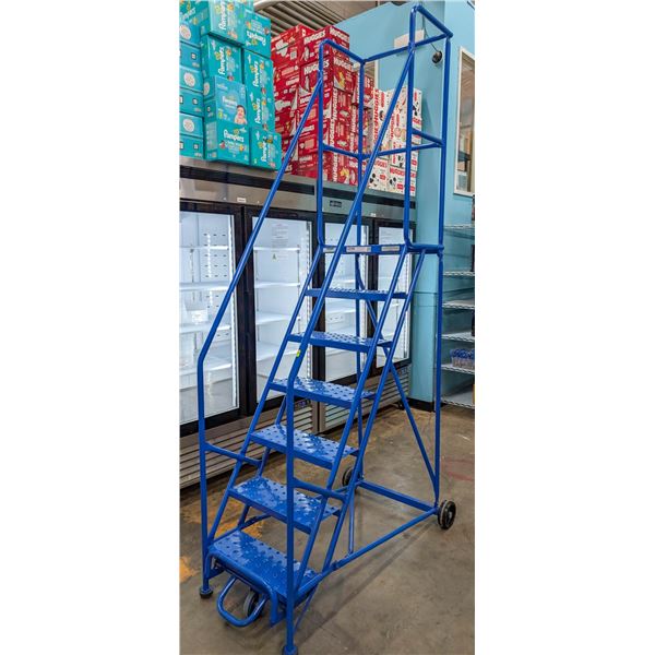 CANWAY BLUE MOBILE STAIRCASE