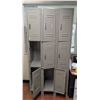 Image 1 : BANK OF 9 LOCKERS