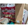 Image 4 : LARGE LOT OF CANDY, CHOCOLATES, PARTY SUPPLIES