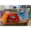 Image 4 : LARGE LOT OF CAT AND DOG FOOD AND CAT LITTER