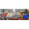 Image 1 : LARGE LOT OF CHRISTMAS WRAPPING, MASON JARS,