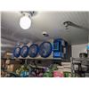 Image 5 : NORBEC WALK-IN FREEZER WITH 5 DISPLAY DOORS