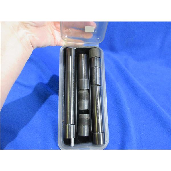 Lot of 7 Misc. 12 Gauge Choke Tubes in MTM Case-Gard Case