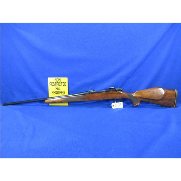 Non-Restricted - Weatherby Model Vanguard in 30-06 Sprg