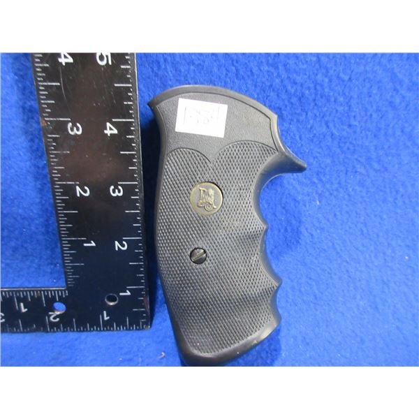 Pachmayr Gripper Smith & Wesson "N" Frame Rubber Grips - SN-GP