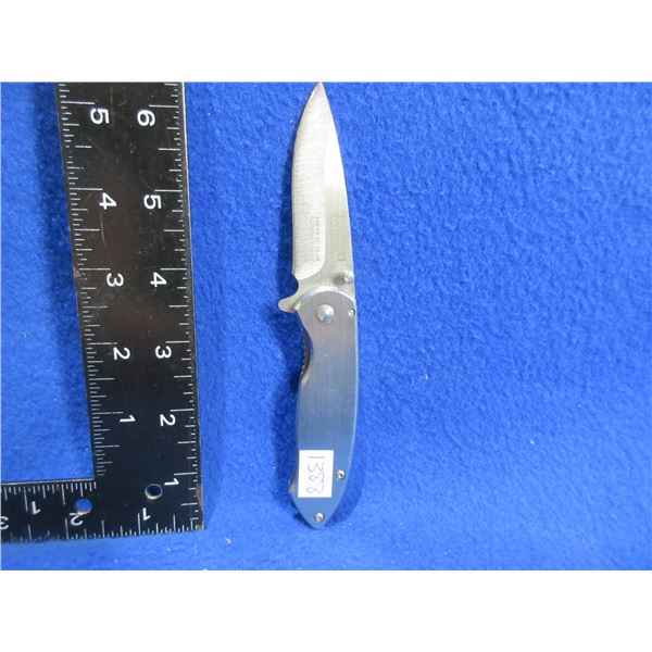 Defender Xtreme Folding Lock Blade Clip Knife - 2 1/2" Blade, 6 1/2" Total Length