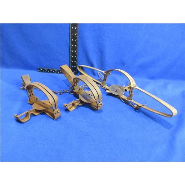 3 Vintage Oneida Victor Traps - #4 Double Long Spring and #3 Single Long Spring x 2