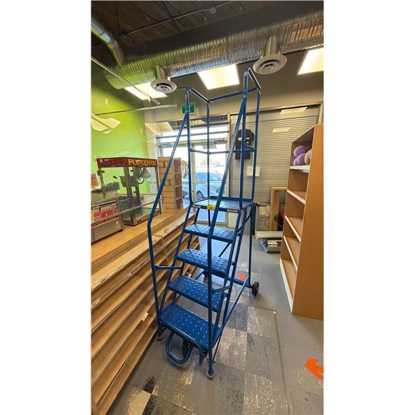 CANWAY 5' PORTABLE WAREHOUSE STAIRCASE 5H-20 400 LBS CAPACITY