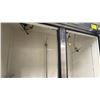Image 4 : TRUE REFRIGERATOR COMMERCIAL STAINLESS STEEL 2-DOOR FRIDGE T-49 (INTERIOR ELECTRICAL ISSUES,