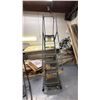 Image 1 : BALLYMORE 7' PORTABLE WAREHOUSE STAIRCASE