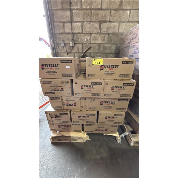 PALLET OF 40 BOXES OF EVEREST PRO KRAFT HARDWOUND ROLL TOWEL - 6 ROLLS PER BOX = APPROX 240 ROLLS