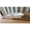 Image 2 : PALLET OF 10 BOXES OF THEO RE38 38OZ RECTANGULAR CONTAINERS WITH LIDS - 150 PER BOX = APPROX 1,500