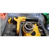 Image 3 : DEWALT LASER LEVEL W/ BATTERY WORKING