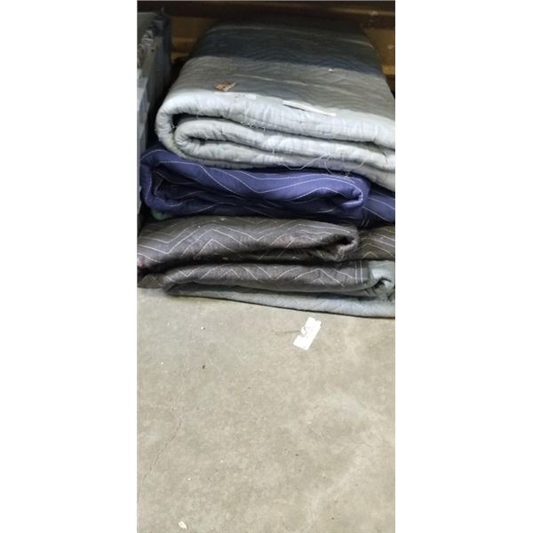 5 MOVING BLANKETS