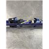 Image 3 : PAIR OF VINTAGE ROSSIGNOL SKIS W/ BINDINGS